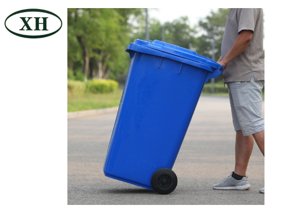 垃圾桶，240升環(huán)衛(wèi)垃圾桶，戶外掛車(chē)?yán)癬塑料垃圾桶_環(huán)衛(wèi)垃圾桶_分類(lèi)垃圾桶 _垃圾桶廠家